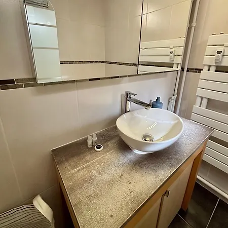 Motte Picquet Violet Apartamento *