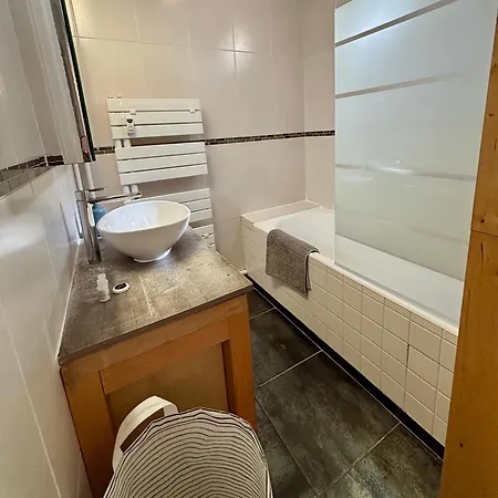 Motte Picquet Violet Apartamento *