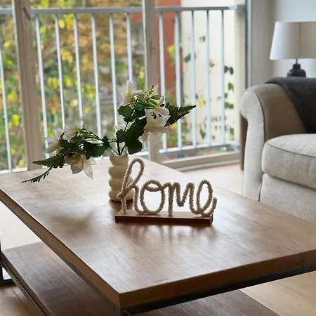 Motte Picquet Violet Apartamento *
